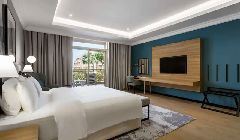 Rooms at the Radisson Riyadh Airport Hotel. Rum på hotell Radisson Riyadh Airport.